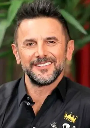 امین حیایی