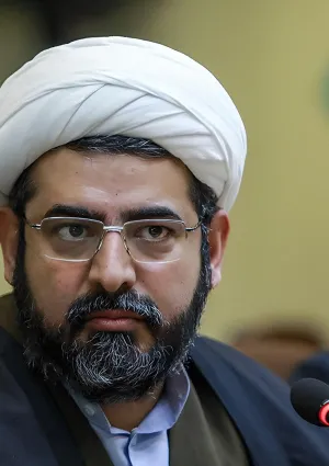 مهدی اخوان صباغ