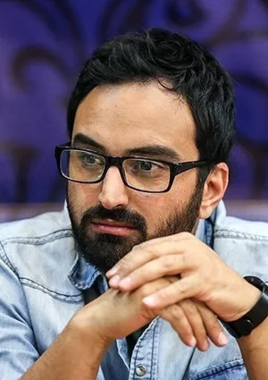 کاوه خداشناس