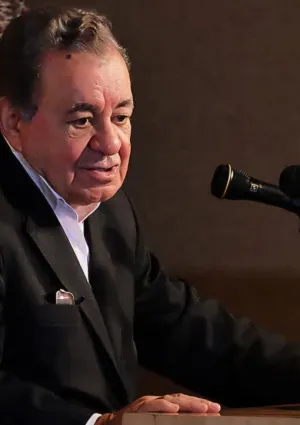 علی رواقی