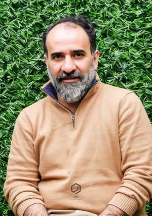 رضا امیرخانی