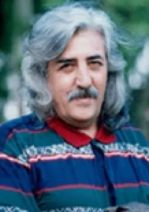 حسین منزوی