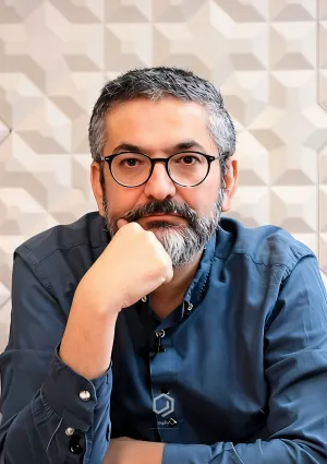 کوروش علیانی