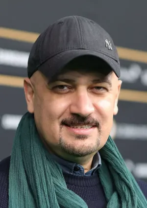 مهرداد اسکویی